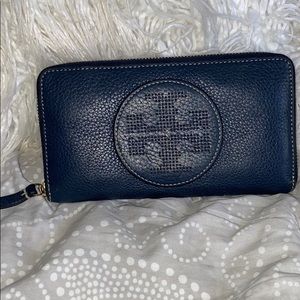 Tory Burch wallet